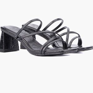 Olivia Miller block heel sandal